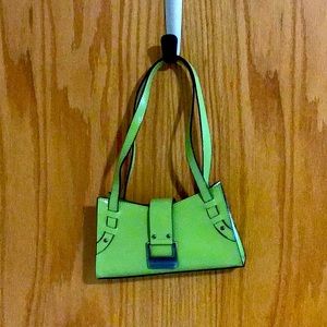 Guess Purse lime color leather NWOt